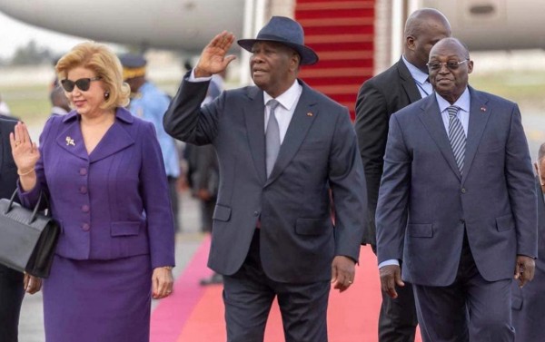 Côte d Ivoire Alassane Ouattara au Gabon dans le cadre d une visite d