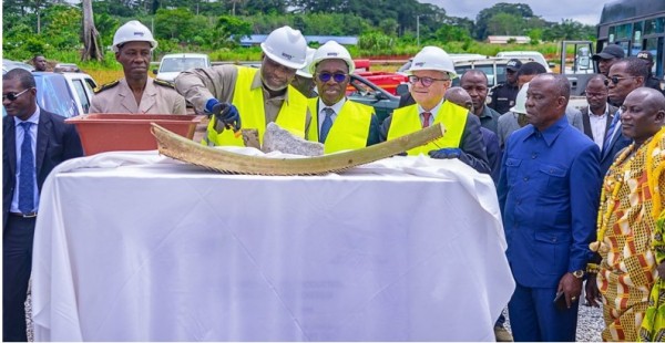 Côte d Ivoire Pose de la première pierre dans le Sud Comoé de la