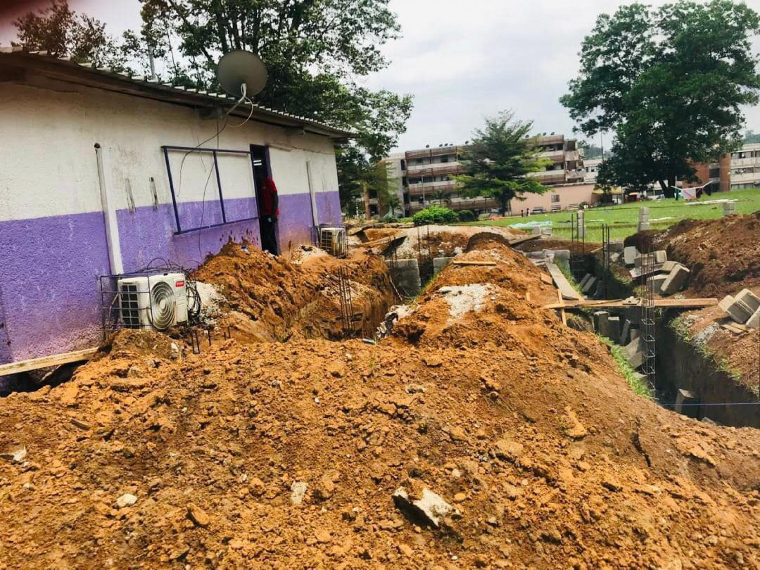 Côte d'Ivoire : Un appel aux aides  lancé pour la reconstruction du siège social  de la FESCI