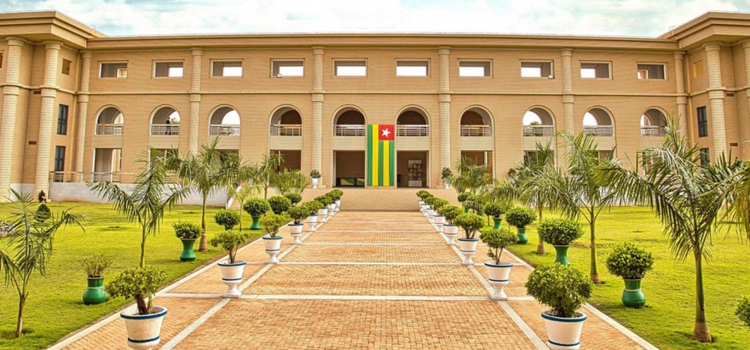 Togo : Assemblée nationale, règlement intérieur et innovations, limitation du mandat du bureau