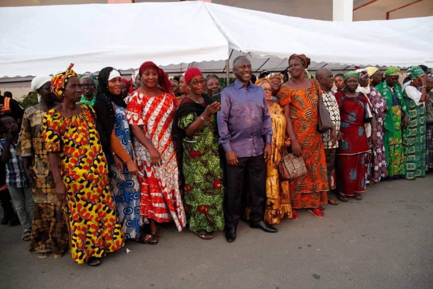 Côte d'Ivoire : Fête des mères décalée à la mairie de Yopougon, 231 millions de FCFA distribués à 1155 commerçantes