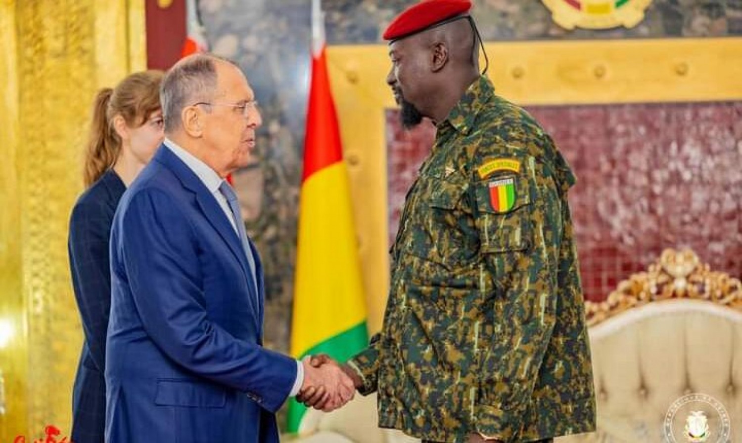 Guinée-Russie : Le général Mamadi Doumbouya reçoit Sergueï Lavrov à Conakry