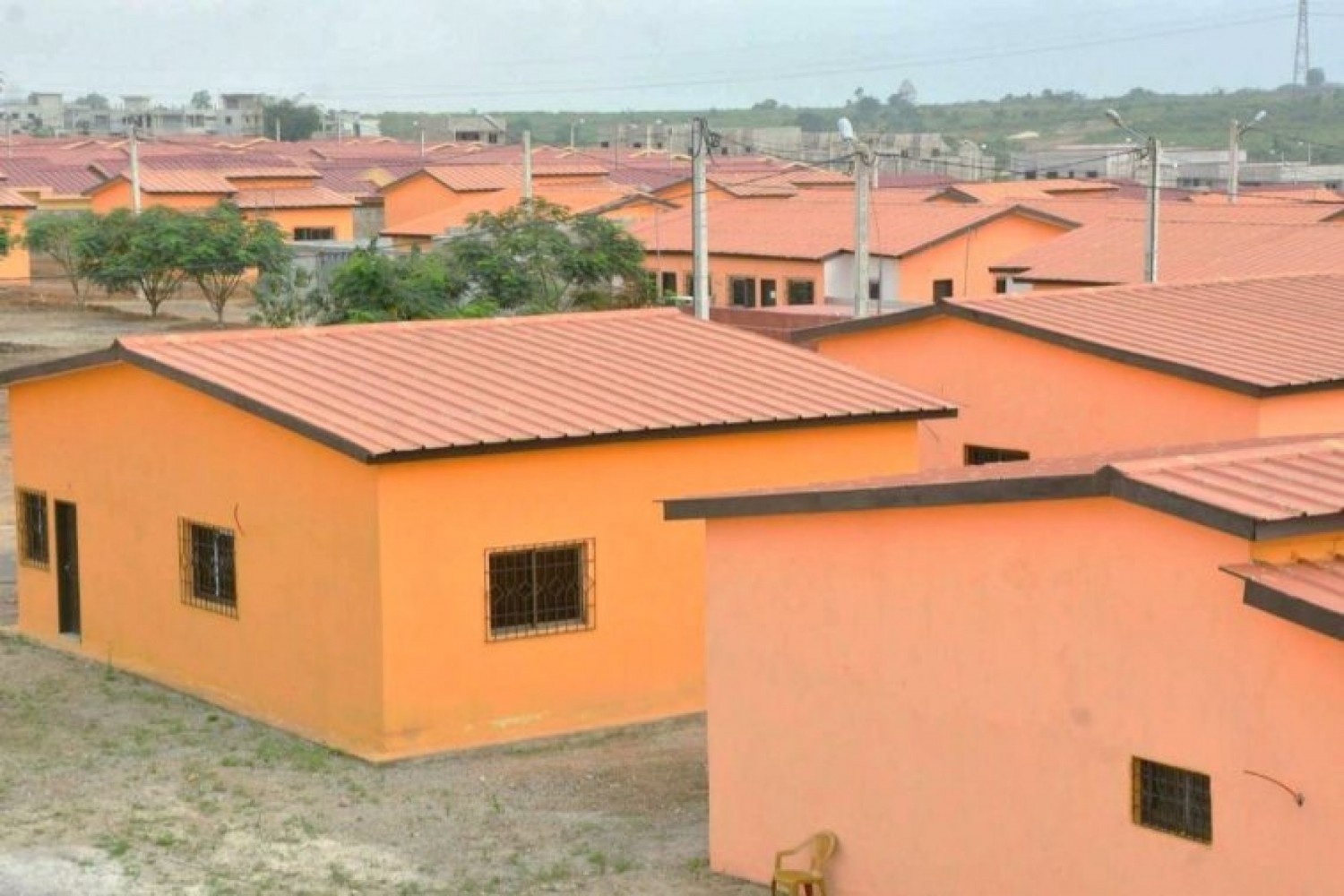 Côte d'Ivoire : Le ministère de la construction met en garde contre le programme immobilier non autorisé « Cité Krom 1 » à Bingerville