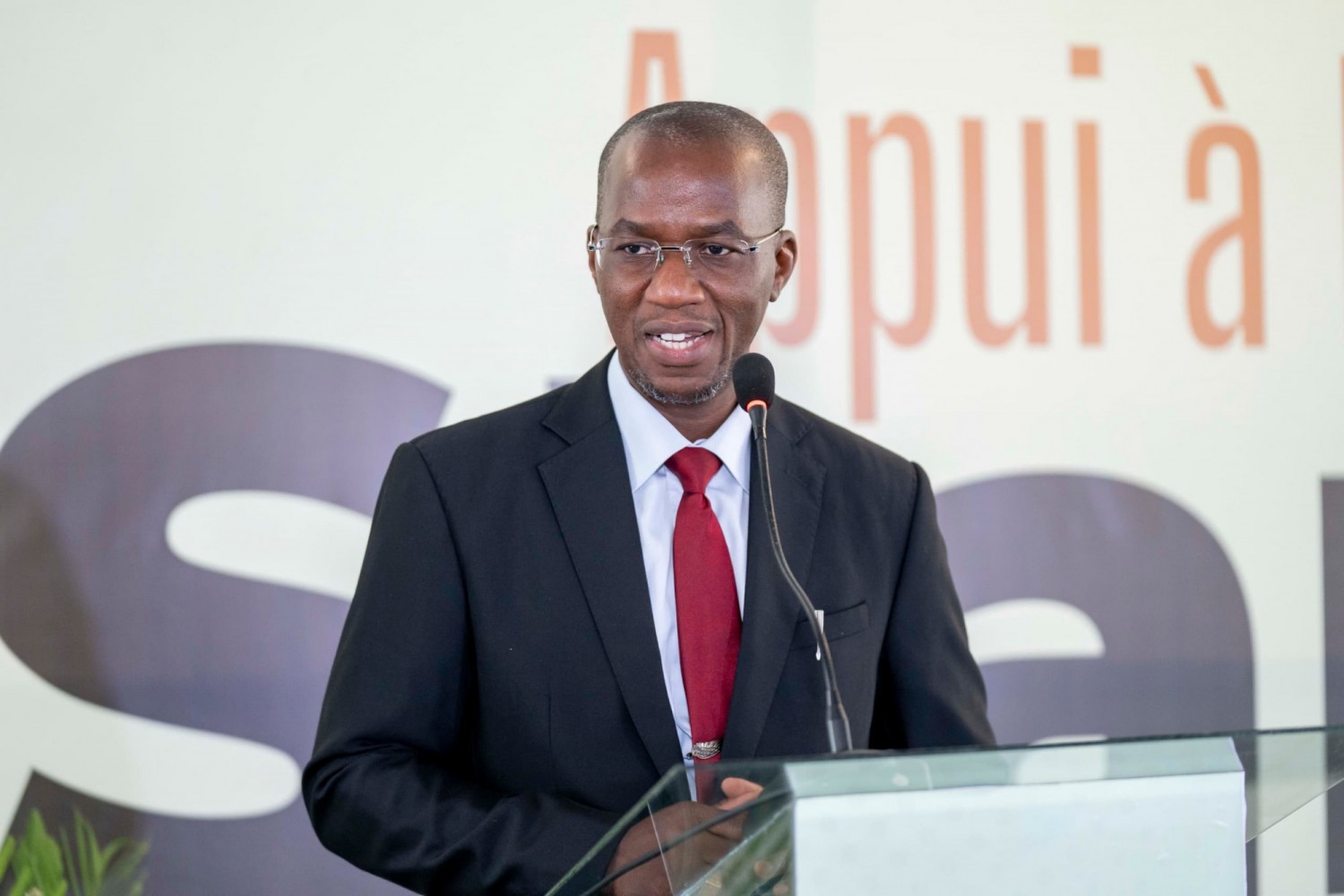 Côte d'Ivoire : Appui aux PME et Start-ups, le PCCET octroie une enveloppe de 6 milliards Fcfa à la SGPME pour le financement de plusieurs entreprises