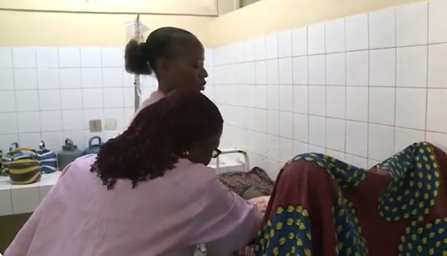Côte d'Ivoire : Profession infirmière , sage-femme et de maïeuticien, ce que prévoit les nouveaux projets de loi adoptés par les Députés