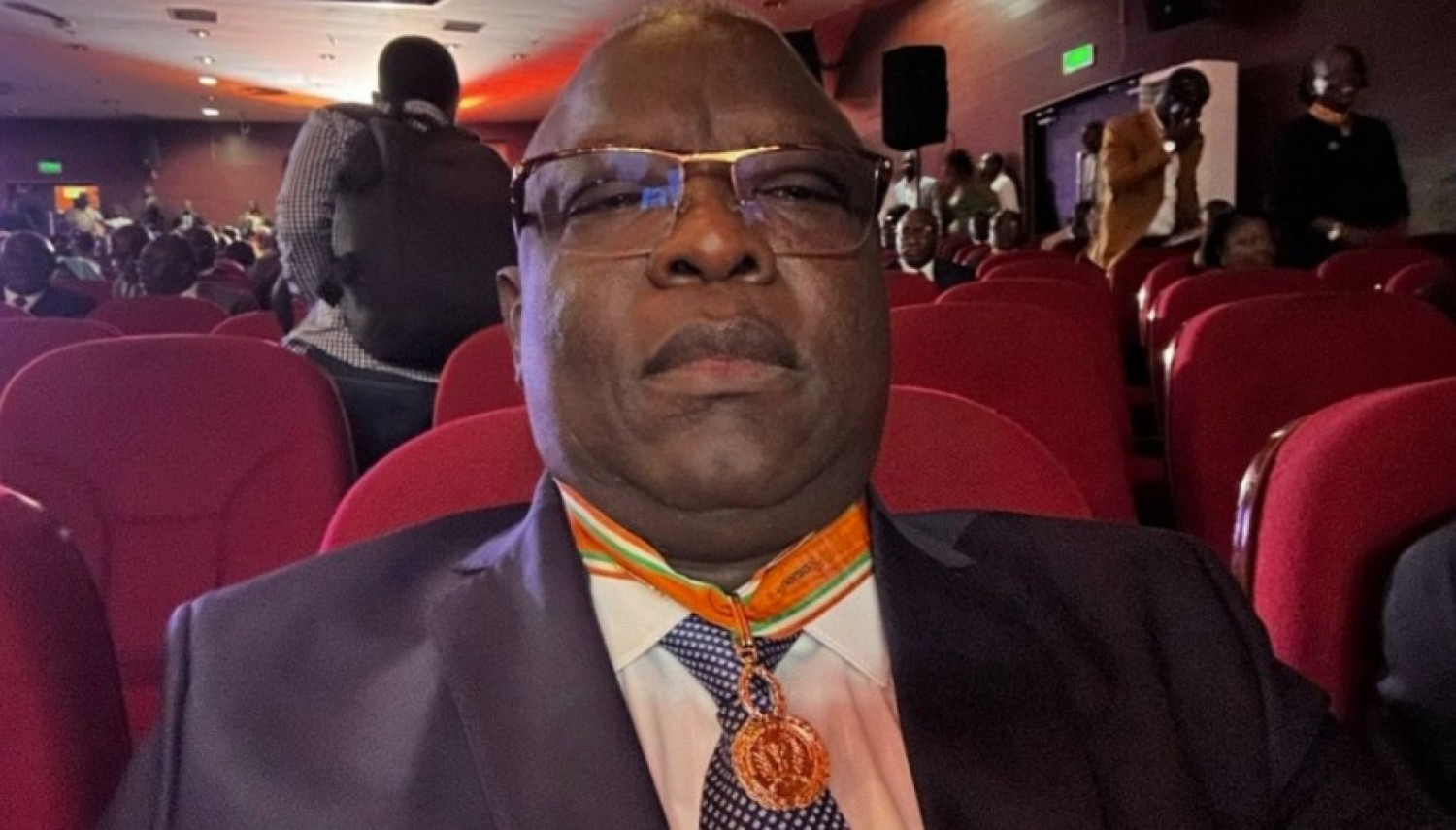 Côte d'Ivoire : Le Chef de Cabinet du Ministre des Eaux et Forêts, Moussa Dogoni Kader fait Commandeur du Mérite de la Fonction Publique