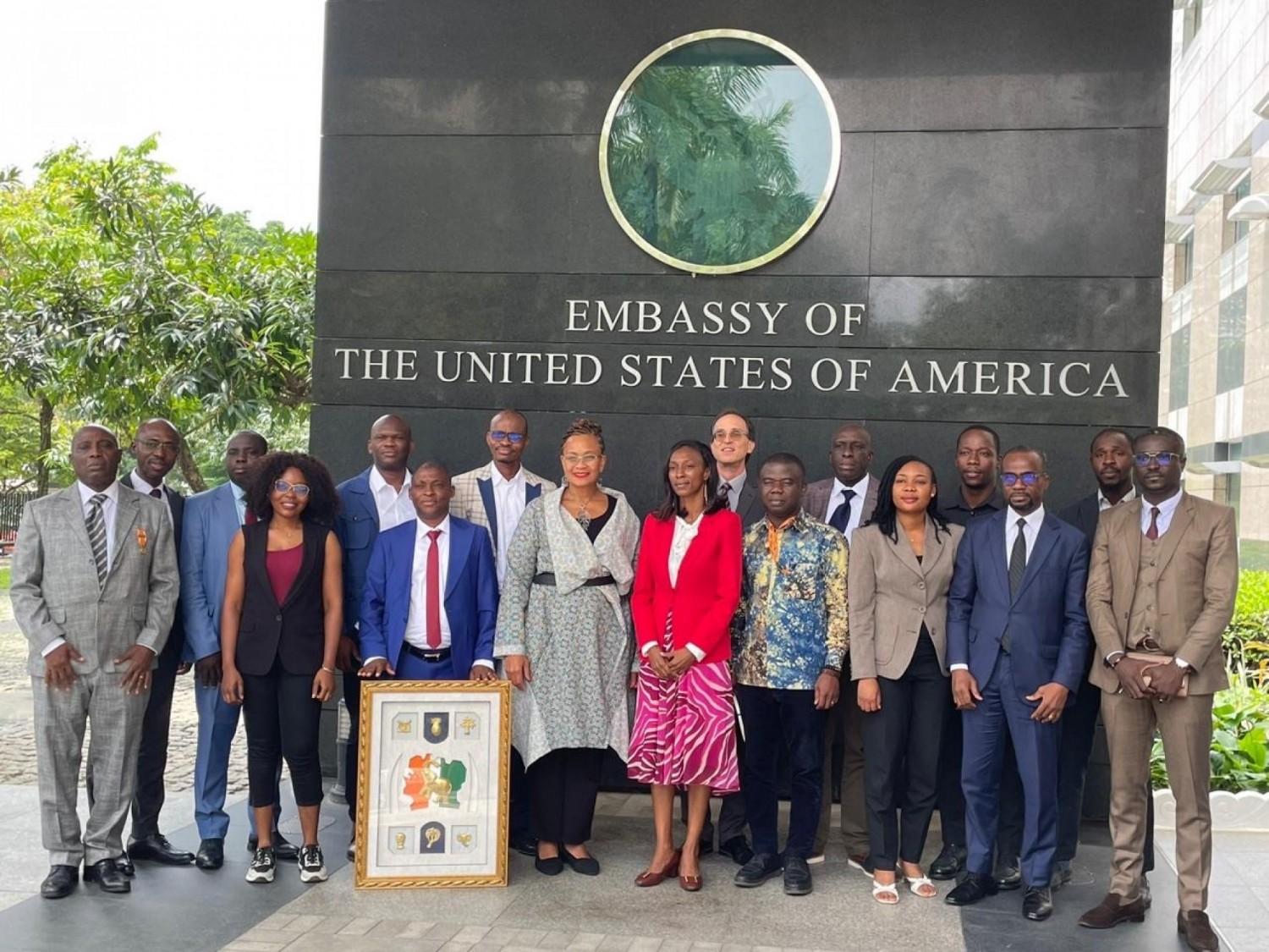 Côte d'Ivoire : L'Ambassade des États-Unis célèbre les diplômés ivoiriens  du programme de Master MCC