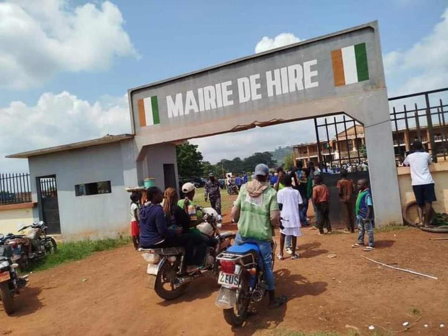 Côte d'Ivoire : Tensions à la mairie de Hiré, le PDCI-RDA dénonce les violences des militants du RHDP