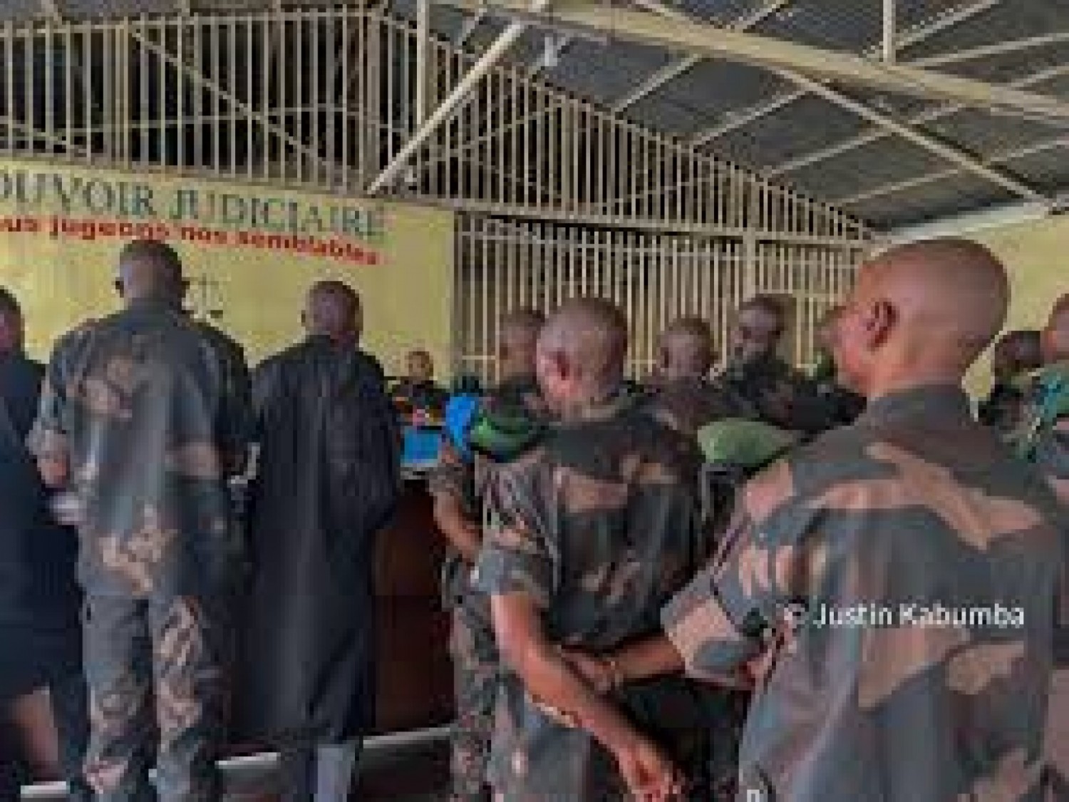RDC : 25 militaires condamnés à mort pour «fuite» devant l'ennemi