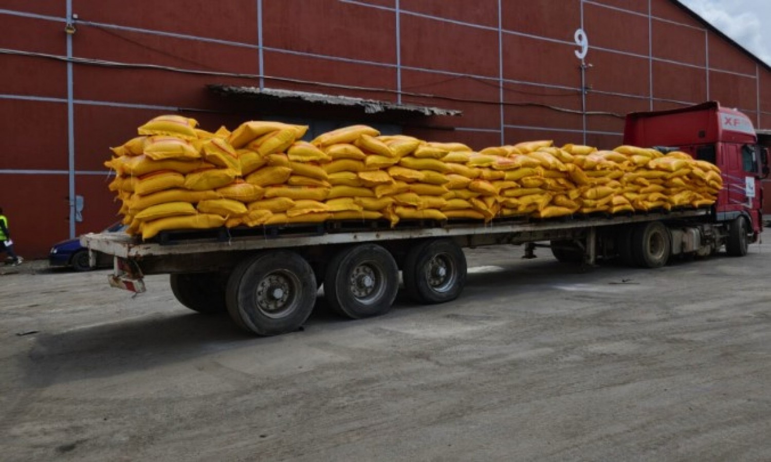 Côte d'Ivoire : Selon le PAM, le  pays joue un rôle clé dans l'acheminement de l'assistance alimentaire en Afrique de l'Ouest, transit de 3000 tonnes de riz vers le Burkina