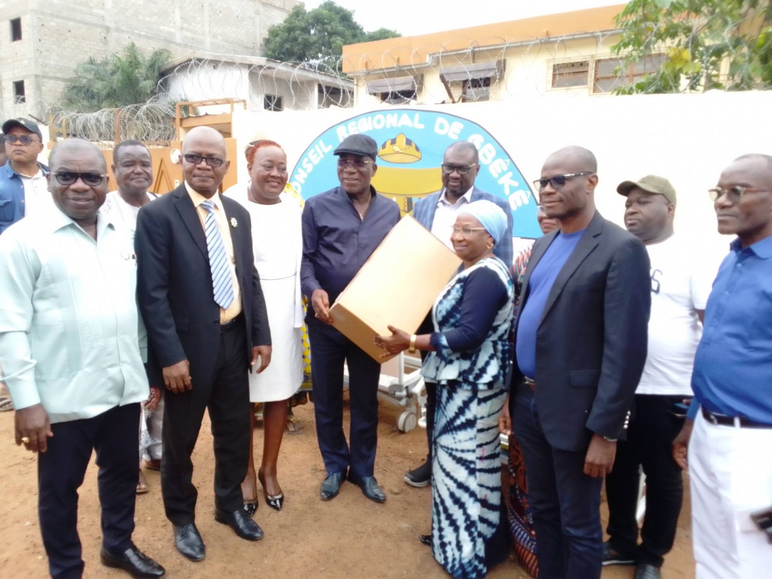 Côte d'Ivoire : Gbêkê, le président Assahoré dote plusieurs centres de santé en matériels biomédicaux