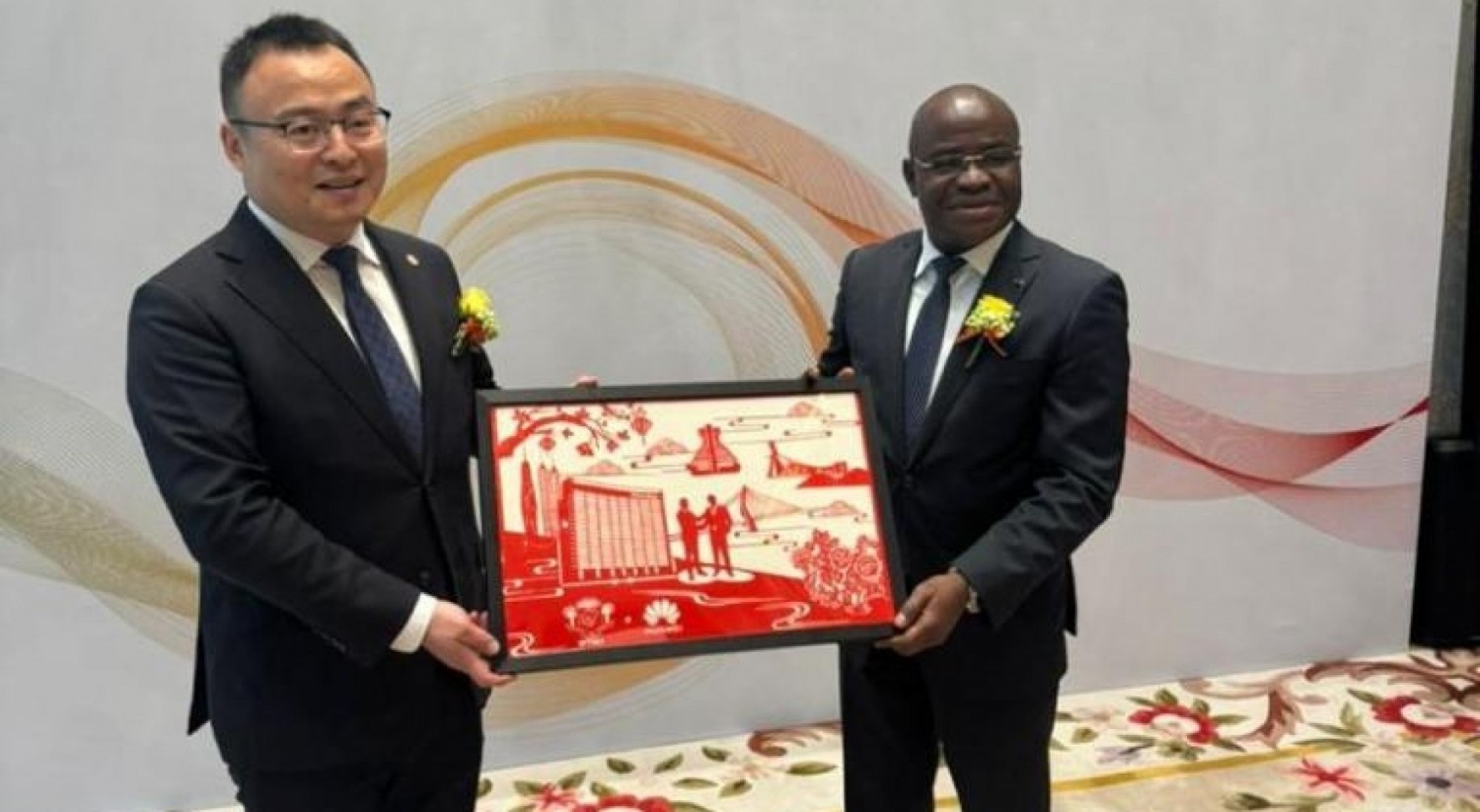 Côte d'Ivoire : Transition numérique, 100 Ivoiriens seront formés en Datacenter par an en Chine, un partenariat de dix ans signé avec un géant chinois