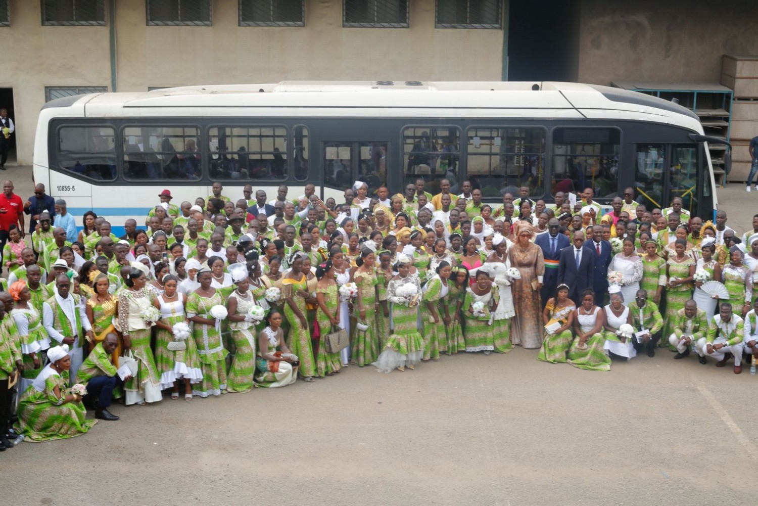 Côte d'Ivoire : Mariage collectif à la Sotra, 129 couples se sont dit 