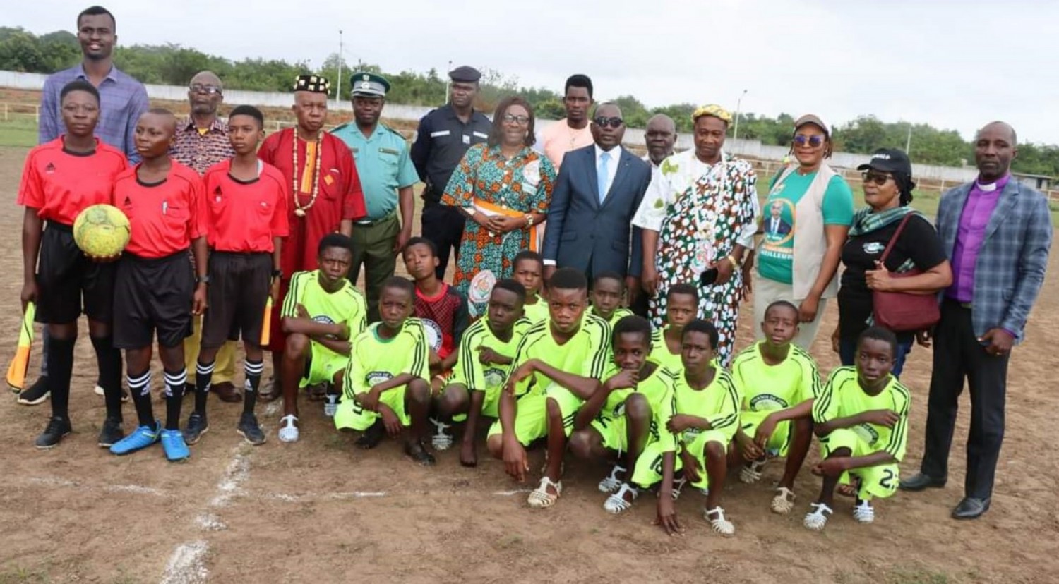 Côte d'Ivoire : Dimbokro, lancement du tournoi de foot de Dominique Ouattara