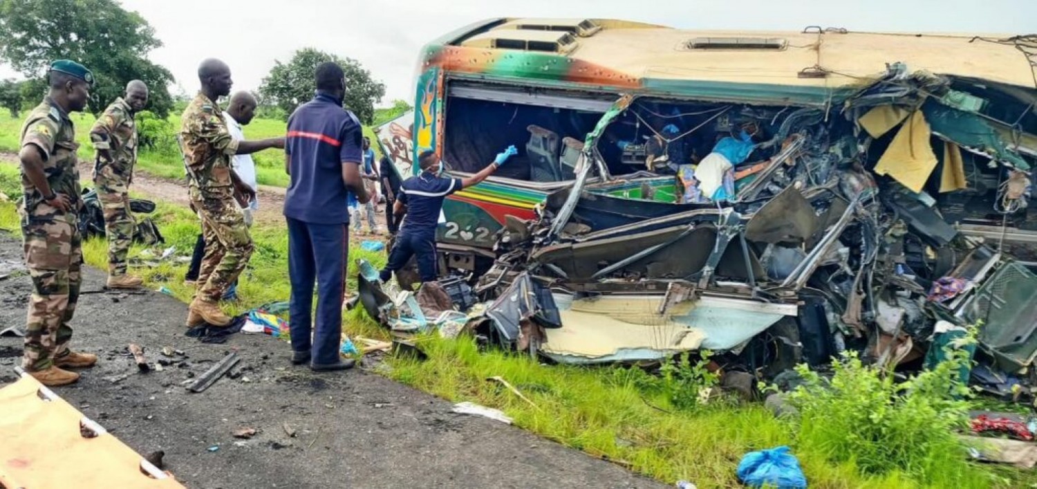 Mali : 14 morts et 29 blessés dans une collision entre un car et un camion