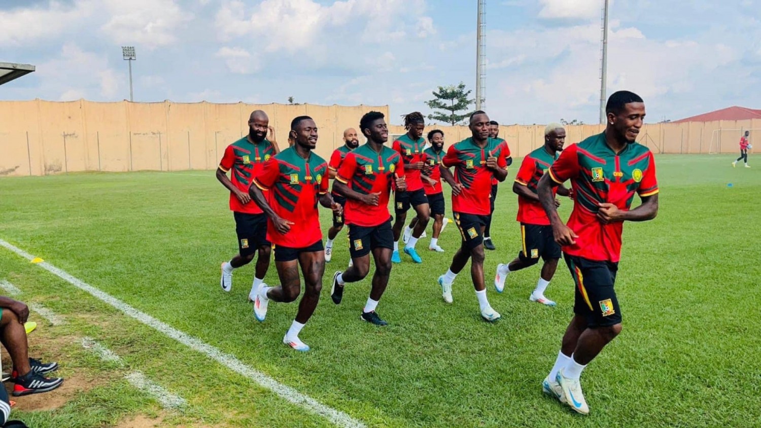 Cameroun : La Fecafoot donne un ultimatum aux lions indomptables et menace de sanctions