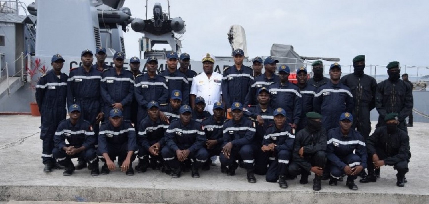 Côte d'Ivoire : Menaces Maritimes Transfrontalières, la Marine Nationale a engagé la 2è édition  de l'opération « Anouanze »  avec le patrouilleur de haute Mer « Contre-Amiral FADIKA »