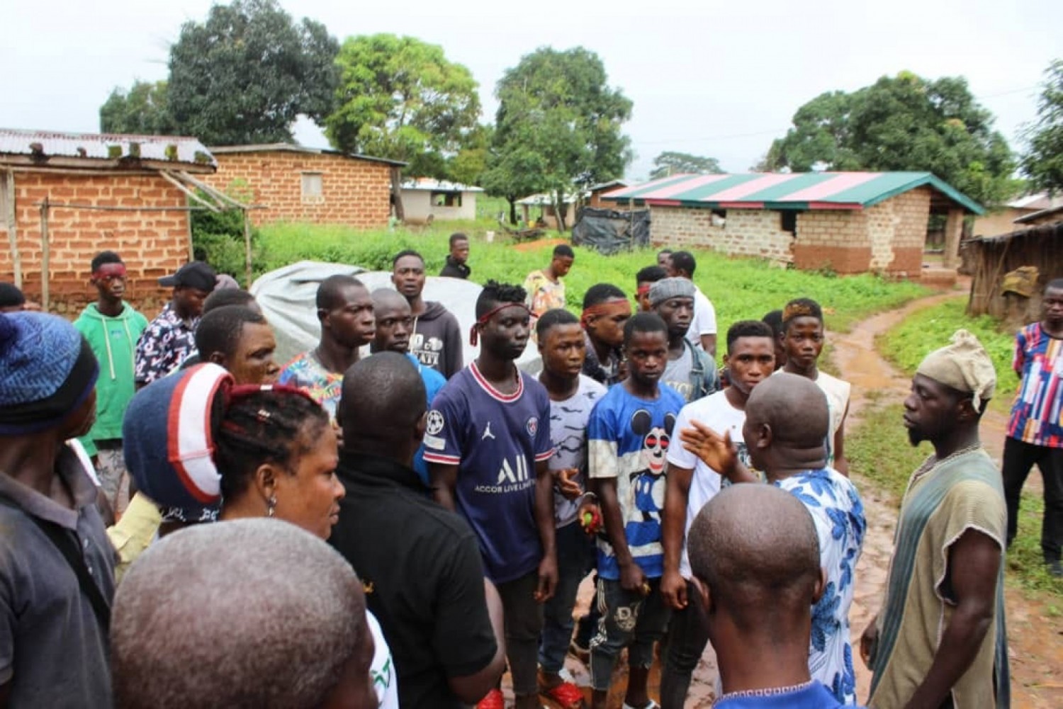 Côte d'Ivoire : Conflit intercommunautaire à Guingouiné (ouest) qui a fait un mort, ce qui se serait réellement passé, 08 personnes interpellées