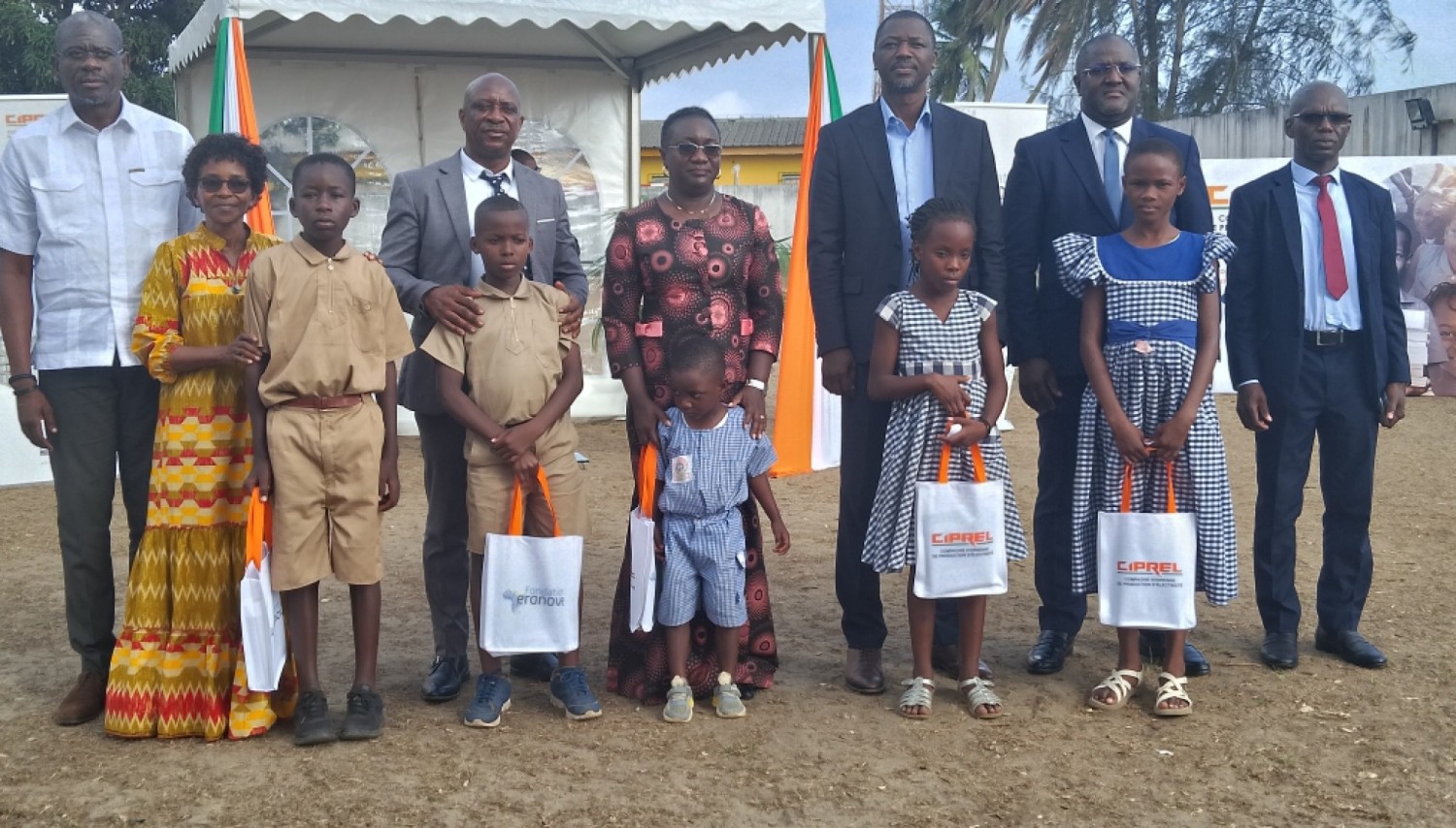 Côte d'Ivoire : Une action solidaire pour l'éducation à Vridi, plus de 3000 enfants reçoivent des kits scolaires grâce à Ciprel et la Fondation Eranove