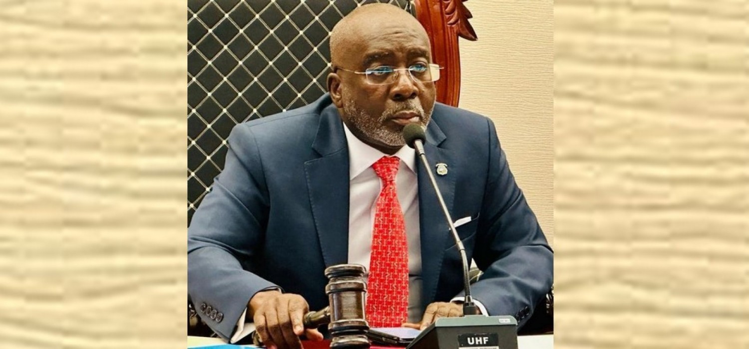 Liberia : L'Assemblée nationale divisée en deux camps, le président Koffa résiste à la pression de démissionner