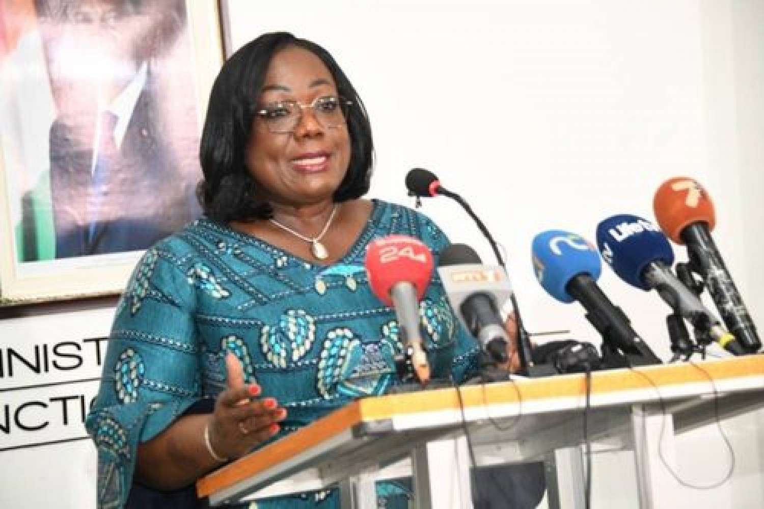 Côte d'Ivoire : Grève dans les secteurs de la santé et de l'éducation, le gouvernement suspend les salaires des 26 principaux meneurs et appelle au respect du cadre du dialogue social