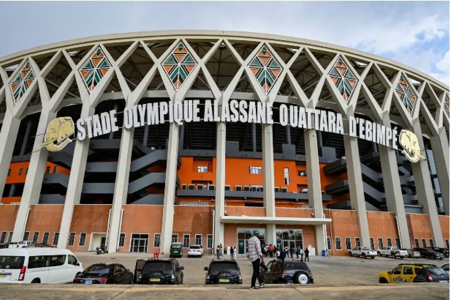 Côte d'Ivoire : Salaires impayés des employés du stade d'Ebimpé, à qui la faute ?