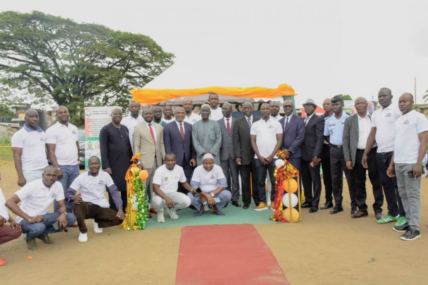 Côte d'Ivoire : Sécurité routière, l'OSER intensifie la sensibilisation des chauffeurs de Gbakas sur les règles de bonnes pratiques, pour une fin d'année sans accident