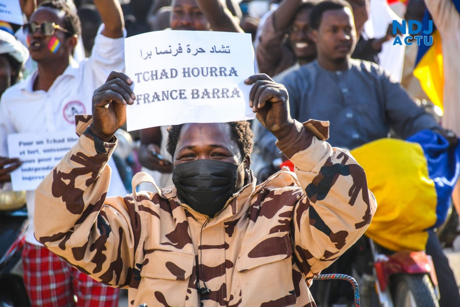 Tchad : Manifestation à N'Djamena en soutien à la rupture des accords de défense avec la France