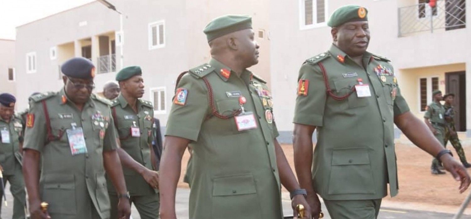 Nigeria :  L'Armée promeut 108 officiers aux grades de Généraux de division et de brigade