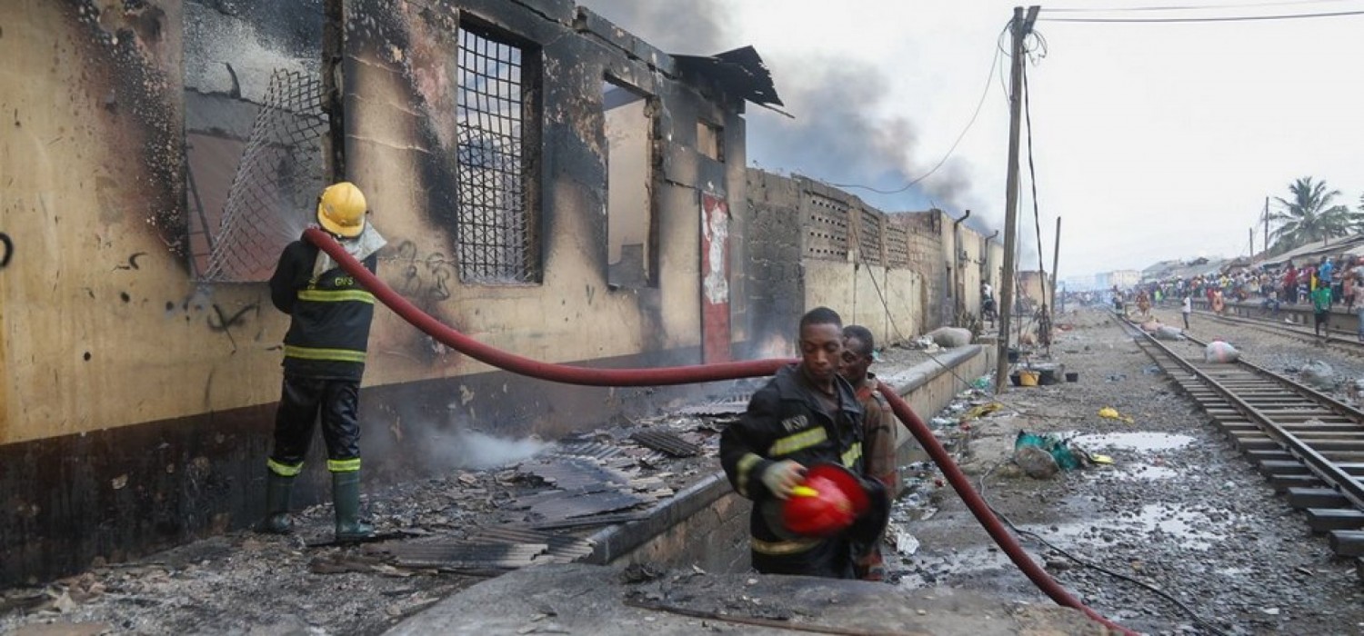 Ghana :  Le marché de Kantamanto à Accra ravagé par un incendie, plusieurs magasins brûlés