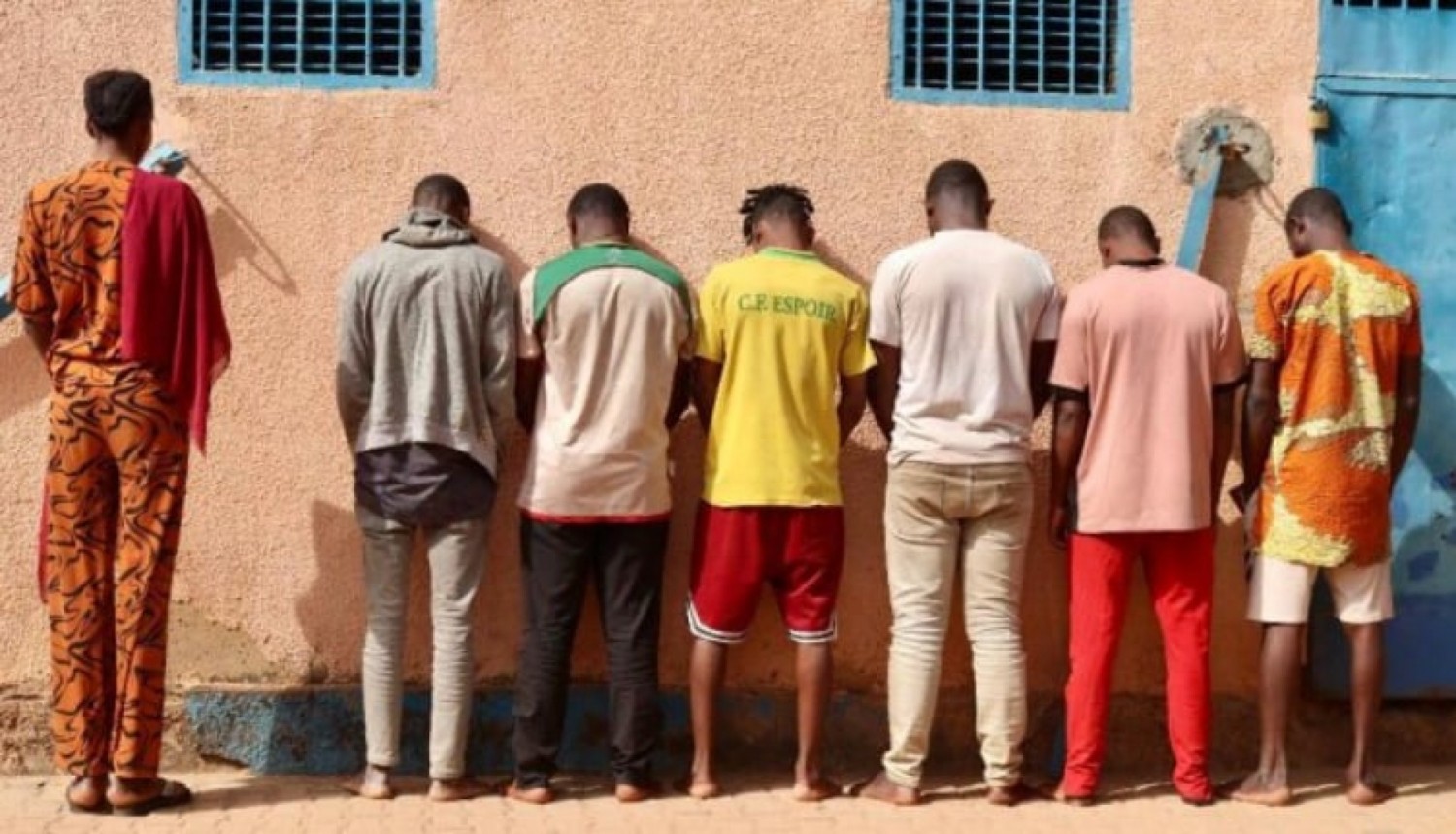 Burkina Faso : Un réseau d'escrocs et de traite humaine qui séquestrait 160 jeunes démantelé à Ouagadougou