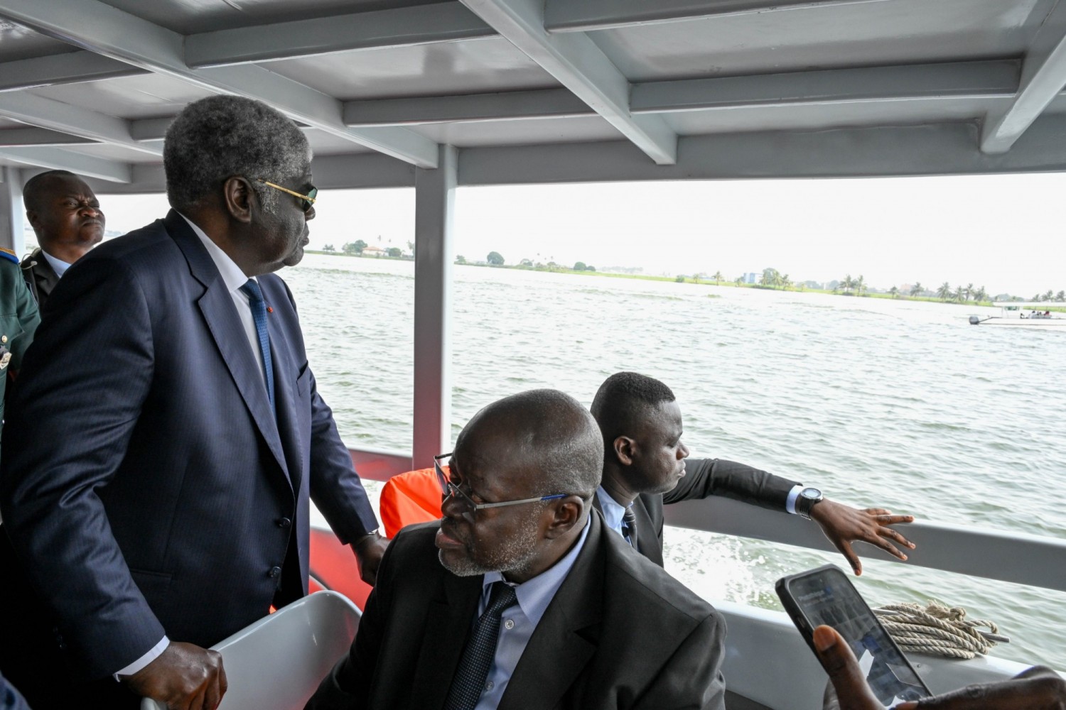 Côte d'Ivoire : Lagune Ebrié, cinq nouveaux points d'alertes identifiés, l'appel du Premier Ministre