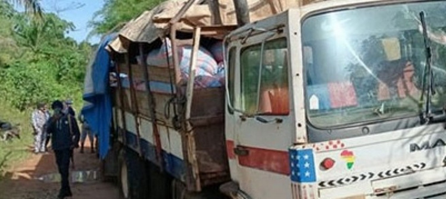 Côte d'Ivoire : Interception d'un camion transportant du café Brut, interpellations de 10 individus pour corruption, exportation illicite