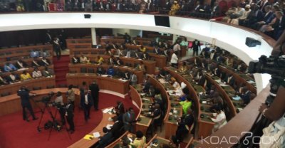 Côte d'Ivoire : Élection du Président de l'Assemblée,  Soro brille par son absence ainsi que plusieurs députés du groupe parlementaire PDCI-RDA, l'hémicycle vide au tiers