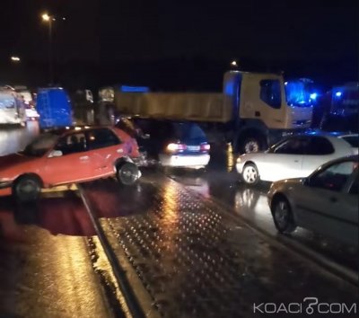 Côte d'Ivoire: Violent accident sur l'axe Abobo-Adjamé, un mort et des blessés