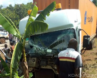 Côte d'Ivoire : Un convoi des élèves fait un accident à  l'est, trois morts dont un directeur d'école