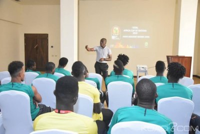 CAN 2019 : Avant le match contre l'Algérie, l'ex arbitre Doué Noumandiez instruit les éléphants  sur la VAR