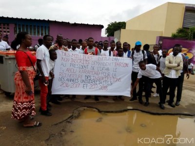 Cote d'Ivoire: A Cocody, la Fesci s'oppose à  la « marche blanche » des étudiants non-inscrits de l'année universitaire 2017-2018, le chef de l'Etat appelé à  la rescousse