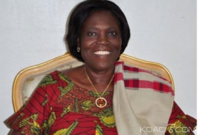 Côte d'Ivoire: CPI, après le dépôt de l'exposé écrit du juge, Simone Gbagbo appelle les ivoiriens à  se préparer à  accueillir Gbagbo et Blé