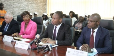 Côte d'Ivoire :  Opération « Agir pour les jeunes », pour un financement de 19 500 jeunes, 77210 enrôlés sur toute l'étendue du territoire national