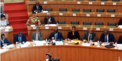 Côte d'Ivoire :  Assemblée nationale, déclaration commune pour les groupes parlementaires Rassemblement, Vox populi et PDCI