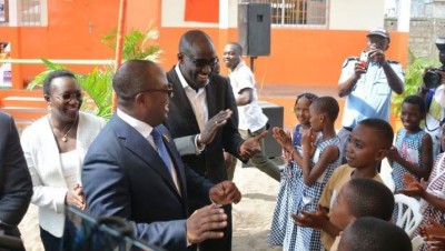 Côte d'Ivoire: À Port-Bouet à l'inauguration d'une bibliothèque de plus de 2000 livres, offerte par la Ciprel, Abdourahmane Cissé «c'est le meilleur investissement qu'il soit »