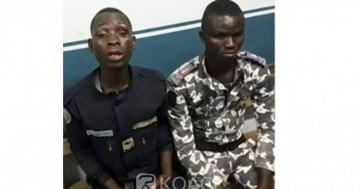 Côte d'Ivoire: A San-Pédro, ivres deux gendarmes se bagarrent devant la foule, l'un pointe son arme chargée sur l'autre