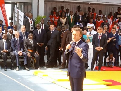 Côte d'Ivoire:  Koumassi, inauguration de l'Agora, comme à Ouaga il y a deux ans, Macron pour le changement de la relation entre la France et l'Afrique