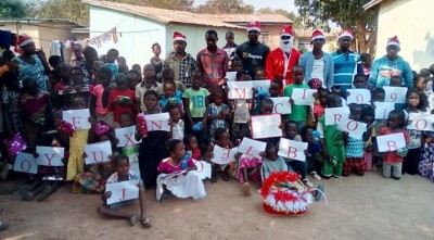 Côte d'Ivoire: Brobo, pendant la fête de Noël, un étudiant improvise une action et offre 500 cadeaux aux enfants