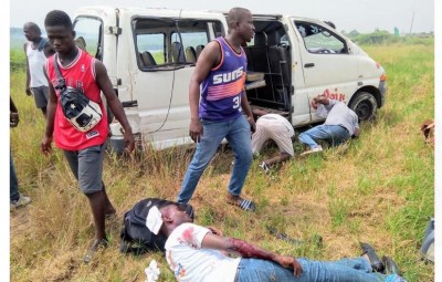 Côte d'Ivoire: Drame, à Moossou, un véhicule de transport fait une sortie de route, des blessés graves