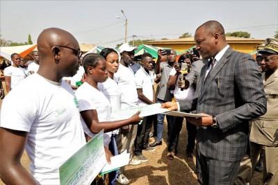 Côte d'Ivoire: Bouaké, face à des conditions trouvées incompréhensibles, des jeunes interpellent Mamadou Touré