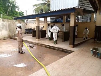 Côte d'Ivoire: À quelques heures de sa réouverture, le port de pêche de San-Pédro désinfecté et nettoyé