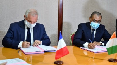 Côte d'Ivoire-France : Coronavirus, financement du plan de riposte, trois avenants de conventions signés dans le cadre du C2D