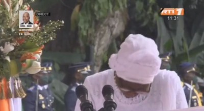 Côte d'Ivoire : Hommage à Gon, face à la douleur de la perte d'un être cher, Kandia fond en larmes au Palais Présidentiel